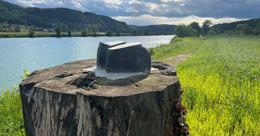 Melania Trump (the Statue) Vanishes in Slovenia